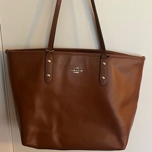 Coach Crossgrain Pebble Leather City Zip Tote Bag